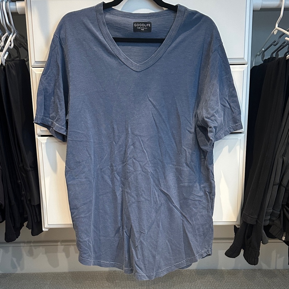 Goodlife Men's Slate V-Neck Tee